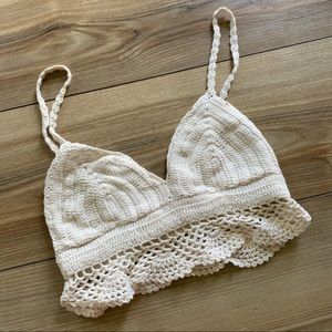 Cream/Off-White American Eagle Crochet Crop top - size S